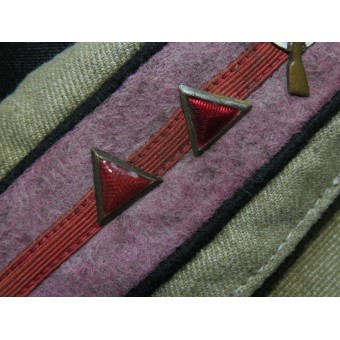 Röda arméns gymnasterka, M35, med M40-insignier. Espenlaub militaria