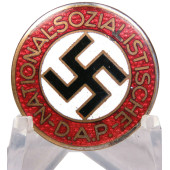 RZM M1/145 NSDAP-lidmaatschapsinsigne, vervaardigd in Oostenrijk