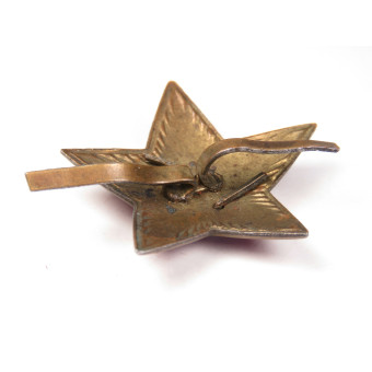 Étoile de casquette de lArmée rouge M1935, 34 mm, avec marteau et faucille en relief. Espenlaub militaria