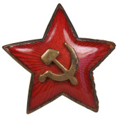 Casquette de l'Armée rouge, modèle 1935, ornée d'une étoile et d'un marteau et d'une faucille en relief