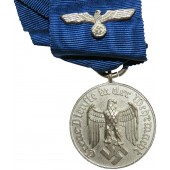 4 vuoden uskollinen palvelus Wehrmachtissa -mitali. Wehrmacht Dienstauszeichnung Medaille.