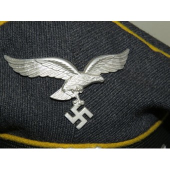 Luftwaffes flygande besättning eller fallskärmshoppare med visirhatt. Espenlaub militaria