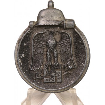 3ème Reich Médaille « Pour la campagne sur le front de lEst » anneau manquant, repeindre laprès-guerre. Espenlaub militaria