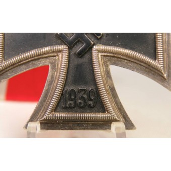 Iron Cross 1939-2 Klasse, très probablement du fabricant « 15 » - Friedrich Orth, Wien en raison de détails caractéristiques pour ce fabricant. Condition excellente. Unmarked. Espenlaub militaria
