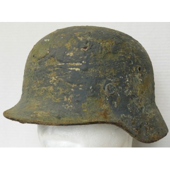 Campo de batalla encontró casco de acero Luftwaffe camo. Espenlaub militaria