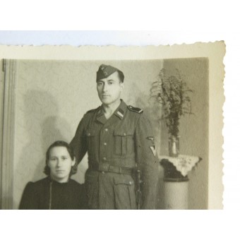 Letonia soldado de las Waffen SS con la esposa. Espenlaub militaria