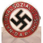 18 mm NSDAP lidbadge RZM22-Johann Dittrich