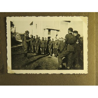 Soldbuch, Wehrpass, dogtag, Photoalbum, Panzer Soldat Robert Garner. Espenlaub militaria