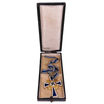 Крест матери в золоте с коробкой Werner Redo. Espenlaub militaria