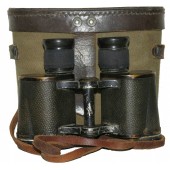 Red Army binocular, 1945 with original carrying cover. 