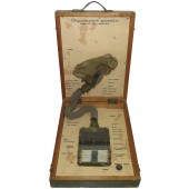 Masque à gaz SchM soviétique du temps de guerre avec filtre, kit de formation et d'éducation.