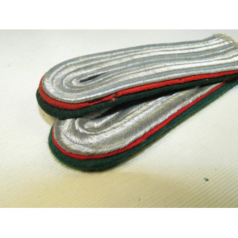 Officiers de rang inférieur de ladministration de la Luftwaffe (Z) - épaulettes à coudre. Espenlaub militaria