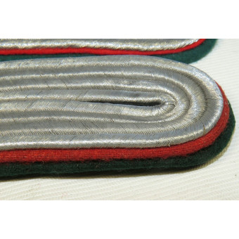 Officiers de rang inférieur de ladministration de la Luftwaffe (Z) - épaulettes à coudre. Espenlaub militaria