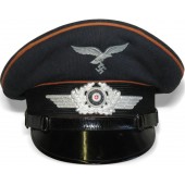 Luftwaffe Nachrichten Aliupseerin värvätyn miehen visiiri hattu