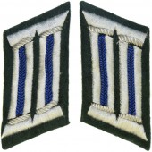 Late war machine woven medical officers collar tabs. 