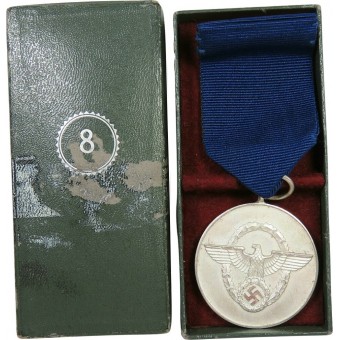 Медаль за 8 лет службы в полиции. Polizei-Dienstauszeichnung 3.Stufe. Espenlaub militaria