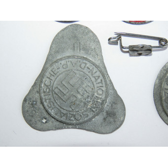 Set of 5 NSDAP badges with RZM M1/92 marking, demonstrating the manufacturing process. Espenlaub militaria