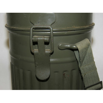 German gas mask canister AUER for Luftschutz. Espenlaub militaria