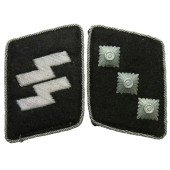 SS Untersturmführer collar tabs, mediados de la guerra