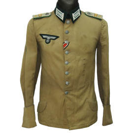 Chaqueta de campaña de un Oberleutnant del 100º regimiento Gebirgsjäger