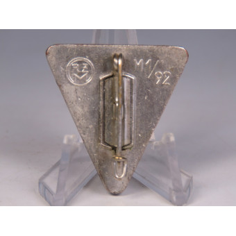 Deutsches Frauenwerk Badge RZM 72 Fritz Zimmermann Stuttgart. Espenlaub militaria