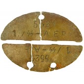 Сломанный смертный медальон СС Waffen SS 1 Artillerie Ersatz Regiment