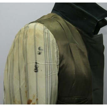 German Wehrmacht officers tunic with a dark green collar and blue piping. Espenlaub militaria