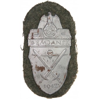 Нарукавный щиток Демянск 1942 год. Сталь. Espenlaub militaria