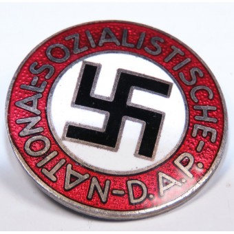 An early pre-1933 badge of the NSDAP party in near mint condition. Espenlaub militaria