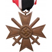 Kriegsverdienstkreuz 2. Klasse mit Schwertern. 1939. Бронза