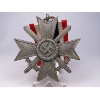 Guerra Mérito Cruz w / espadas -Tercer Reich. Klein & Quenzer A. G. Idar-Oberstein, 65. Espenlaub militaria