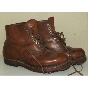 Hitler Youth mountain boots made by private order for units from the Ostmark region. Espenlaub militaria
