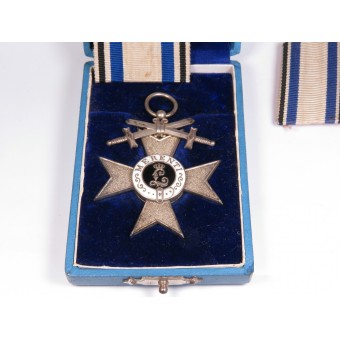 Bayern Militär-Verdienstkreuz 2 und KK II 1914 mit Stange und Koffer. Espenlaub militaria