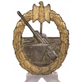 Distintivo di guerra dell'artiglieria costiera. Realizzato in zinco. Non marcato C.E.JUNCKER
