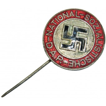 NSDAP:n puolueen merkki 20-luvun numerosta. 22,5 mm. Espenlaub militaria