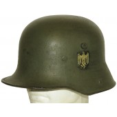 Duitse stalen helm model 1916 met dubbele sticker. Een vroege Wehrmacht helm