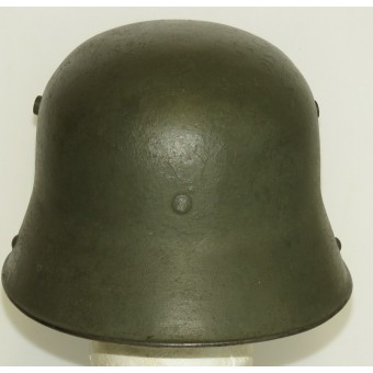 Saksalainen teräskypärä malli 1916 kaksinkertainen tarra. Varhainen Wehrmachtin kypärä. Espenlaub militaria