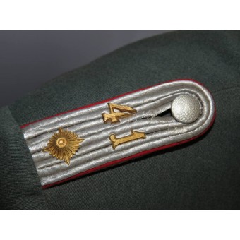 Wehrmacht Heer Waffenrock pour le rang de Oberleutnant dartillerie en réserve dans 41 régiment dartillerie. Espenlaub militaria
