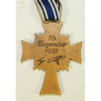 Cruz madre alemana en bronce. Alfred Stübbe Berlín con el caso de la emisión. Espenlaub militaria