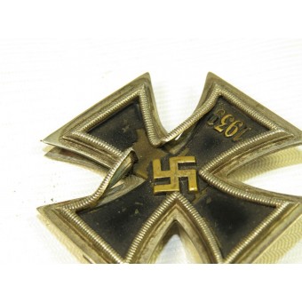Croix de fer de première classe 1939 avec des dommages de combat.. Espenlaub militaria