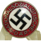 Pin de miembro del NSDAP M1/102 RZM - Frank & Reif, Stuttgart.