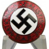 Märke för medlem i det tredje rikets nationalsocialistiska arbetarparti, NSDAP, M1/ 72