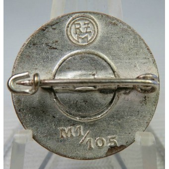 3e Reich NSDAP-badge, gemaakt door M1 / ​​105 RZM- Hermann Aurich-Dresden. Espenlaub militaria