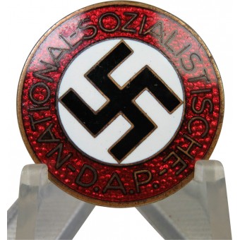NSDAP, distintivo del membro, del produttore segnato M1 / ​​146 RZM. Espenlaub militaria