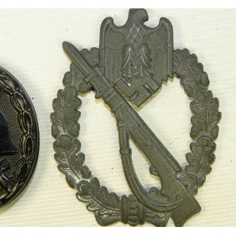 WW2-Abzeichen: Infanterie-Sturmabzeichen und Verwundetenabzeichen.. Espenlaub militaria