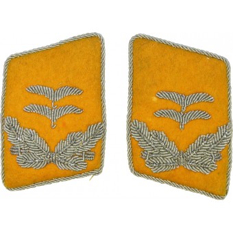 Luftwaffe oberleutnant keltaiset kaulusvälilehdet, käsin brodeerattu. Espenlaub militaria
