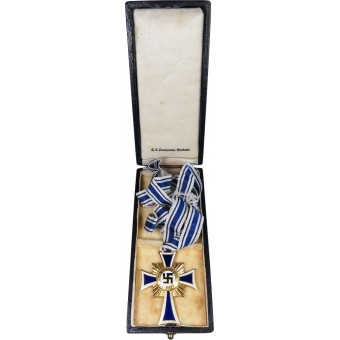 Croix de lallemand mère- Ehrenkreuz der Deutschen Mutter en or. C.F Zimmermann Pforzheim. Espenlaub militaria