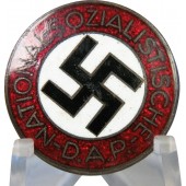 M1/42-Kerbach & Israel-Dresden NSDAP lidmaatschapsbadge