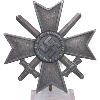 Unmarked zinc KVK I con la cruz espadas. Espenlaub militaria