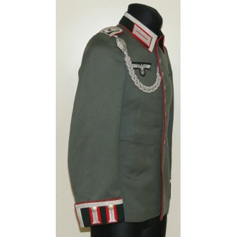 Wehrmacht Heer Waffenrock Dress tunic for Oberwachtmeister der Artillerie Regiment 19, 5 Batterie. Espenlaub militaria